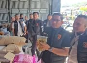 Sat Reskrim Polres Aceh Tengah Cek Takaran Dan Harga Minyak Kita Yang Beredar di Pasar