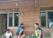 Babinsa Koramil 09/Ketol Laksanakan Komsos Bahas Curah Hujan Tinggi di Desa Pantan Penyo