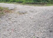 Masyarakat Kampung Rutih Dambakan Perbaikan Jalan yang Telah Puluhan Tahun Rusak