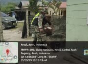 Babinsa Koramil 09/Ketol Laksanakan Gotong Royong Bersama Warga di Desa Buge Ara