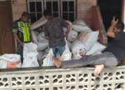 Babinsa Koramil 05/Linge Cek Gabah dan Sosialisasikan Program Serapan Hasil Panen Petani