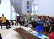 Anjangsana HUT Bhayangkara ke-79, Tim Polri Sambangi Kediaman Jenderal (Purn) Sutarman