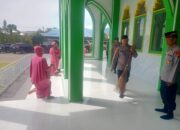 Polsek Ketol Gelar Bakti Sosial Religi di Masjid At-Taqwa Sambut Hari Bhayangkara ke-79, Disertai Pemberian Alat Kebersihan