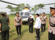 Peringati HUT Bhayangkara ke-79, Kapolri Ziarah ke Makam Gus Dur di Ponpes Tebuireng Jombang