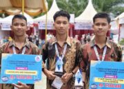 Tiga Sisawa SMKN 1 Karang Baru Mengharumkan Nama Sekolah Ketingkat Nasional