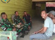 Babinsa dan Bati Tuud Koramil 09/Ketol Laksanakan Komsos dan Pendataan Warga Berkebun di Desa Burlah
