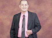 Dr. Iswadi: Membumikan Ilmu, Mengangkat Martabat Pendidikan Indonesia