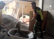 Babinsa Koramil 06/Jagong Laksanakan Karya Bakti Bersama Warga di Desa Jagong Jeget