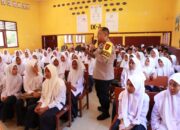 Polres Pidie Jaya Perkuat Pendidikan Karakter Pelajar melalui Program Saweu Sikula di MPLS 2025