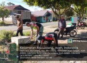 Babinsa Koramil Atu Lintang Gelar Karya Bakti Bersama Warga di Kantor Desa