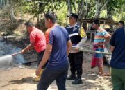Polsek Bandar Baru Polres Pidie Jaya, Masyarakat, dan Damkar Sigap Padamkan Kebakaran Rumah