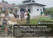 Babinsa Koramil 09/Ketol Gotong Royong Bersihkan Meunasah Bersama Warga