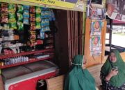 Babinsa Koramil 05/Linge Jalin Komsos dengan Pemilik Kedai di Desa Kute Robel