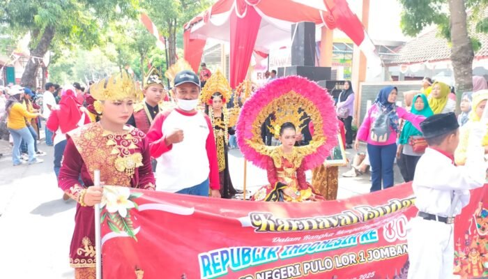 SDN Pulolor I Jombang Meriahkan HUT ke-80 RI dengan Paskibraka dan Maskot Memukau