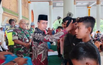 Muspika Bersama Tokoh Muara Tiga Santunan Anak Yatim