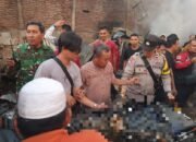 Respon Cepat Polri di Lokasi Kebakaran Lhokseumawe, Bantu Amankan TKP dan Evakuasi Korban