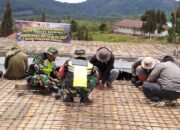 Babinsa Koramil 07/Atu Lintang Bantu Warga dalam Karya Bakti Pembangunan Masjid