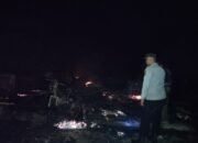 Polisi Polsek Linge Sigap Tangani Kebakaran Rumah di Kampung Kemerleng