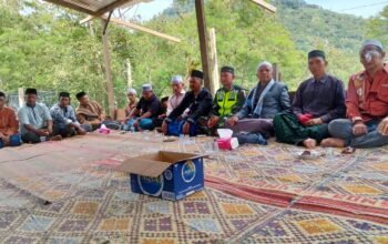 Babinsa Koramil 09/Ketol Hadiri Peringatan Maulid Nabi SAW Bersama Tokoh Agama dan Masyarakat di Desa Kekuyang