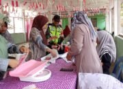 Babinsa Koramil 09/Ketol Jalin Silaturahmi Lewat Komsos Bersama Kader Posyandu