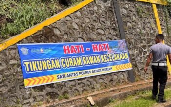 Satlantas Polres Bener Meriah Edukasi Masyarakat Lewat Spanduk Kesela