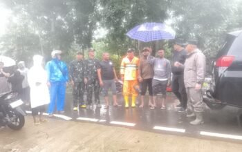 Pang Ucok Turun ke Pante Rambong, Salurkan Bantuan untuk Pengungsi Banjir