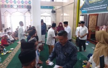 Peringatan Maulid Nabi di Kampung Simpang Empat Penuh Khidmat, Warga Santuni 39 Anak Yatim
