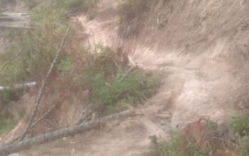 60 Hari Pasca Banjir Bandang dan Longsor, Jalan Provinsi Lintas Bintang–Simpang Simpil Tak Kunjung Diperbaiki