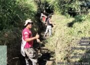 Personel Koramil 10/Celala Bersama Warga Gotong Royong Bersihkan Longsor dan Saluran Air