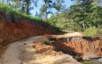 *Jalan Provinsi Isaq –Jagong Dibiarkan Nyaris Ambruk PUPR Aceh Dipertanyakan*