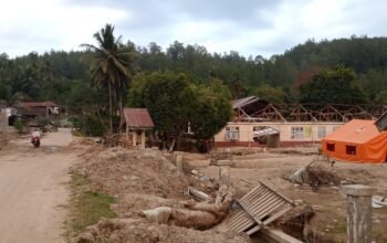 ‎Warga Pantan Nangka Minta Alat Berat untuk Bersihkan Material Banjir Bandang di Dusun Binje