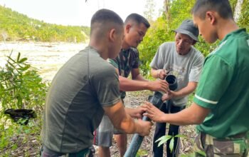 Babinsa Koramil 05/Linge Pimpin Gotong Royong, 550 Meter Pipa Air Bersih Terpasang di Desa Jamat