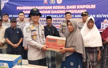 Kapolri dan Taruna STIK-PTIK Angkatan 83 Salurkan Bansos dan Daging Meugang untuk Korban Banjir Bener Meriah