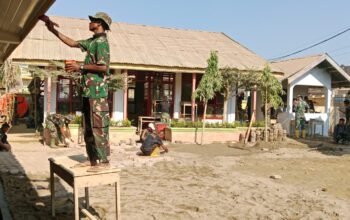 Kepedulian TNI Terhadap Dunia Pendidikan Kembali Ditunjukkan Melalui Aksi Nyata Di Lapangan