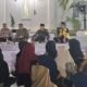 Kapten Inf Fasial Hadi Sahur Bersama Kementrian Pekerjaan Umum (PU) RI Beserta Masyarakat Yang Menempati Huntara II