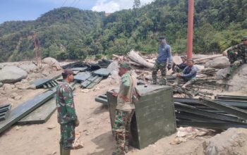 Satgas Gulbencal Kodim 0106/Aceh Tengah Cek Material Jembatan Bailey di Dusun Ayun