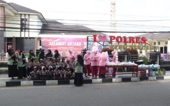 TK Yayasan Kemala Bhayangkari Aceh Tengah Berbagi 250 Takjil, Tanamkan Kepedulian Sejak Dini