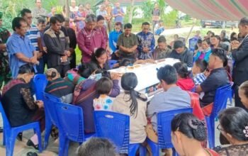 Wakil Bupati Taput Melayat Korban Kebakaran di Parmonangan, Sampaikan Duka Mendalam Tapanuli Utara