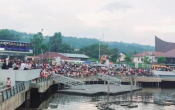 Samosir Padat saat Lebaran, Diserbu Wisatawan kawasan Danau Toba