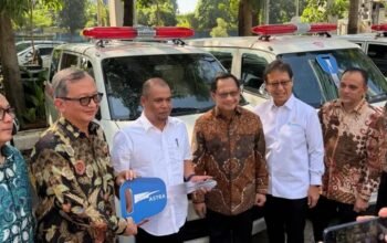 Sekda Bener Meriah Terima Hibah Ambulans dari Kemenkes untuk Perkuat Layanan Kesehatan Pasca Bencana