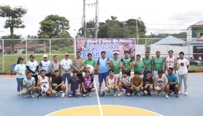 Tambah Daya Tarik WFC, Bupati Samosir Resmikan Lapangan Basket Tepi Danau Toba