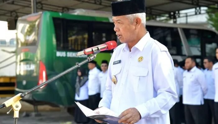 Wabup Armia Pimpin Apel Perdana Pasca Lebaran, Tegaskan Disiplin ASN dan Pelayanan Prima