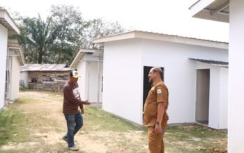 Bupati Aceh Tamiang Tinjau Pembangunan 106 Huntara di Benua Raja, Target Ditempati Sebelum Idul Fitri