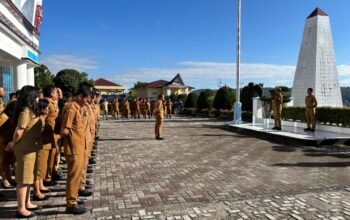 ‎Bupati Tapanuli Utara Pimpin Apel Gabungan, Tekankan Integritas dan Kesiapsiagaan Menghadapi Libur Panjang