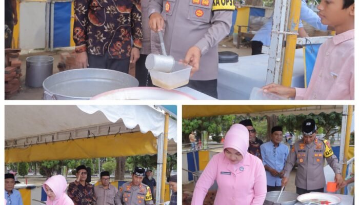 Tradisi Ramadan di Lhokseumawe, Kapolres dan Bhayangkari Bagikan 500 Porsi Bubur Kanji kepada Warga