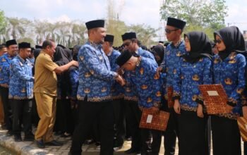 Bupati Aceh Tamiang Lantik 2.393 PPPK Paruh Waktu, Tekankan Profesionalisme dan Etika ASN