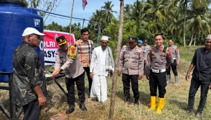 Satlantas Polres Aceh Utara Bangun Tujuh Sumur Bor, Penuhi Kebutuhan Air Bersih Warga Pascabanjir