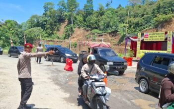 Akses Jalan Umah Besi Diberlakukan Sistem Buka Tutup, Pengendara Diminta Sabar