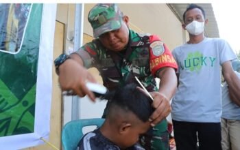 Jumat Berkah di Huntara, Kodim 0102/Pidie Gelar Pangkas Gratis untuk Anak Korban Banjir dan Longsor di Pidie Jaya