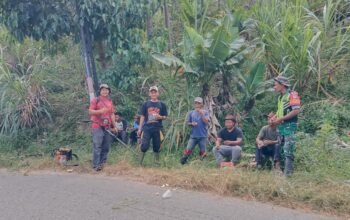 Wujud Kepedulian Babinsa, Koptu Serikandi Gotong Royong Bersama Warga di Celala